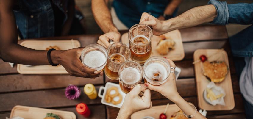 Friends drinking beer